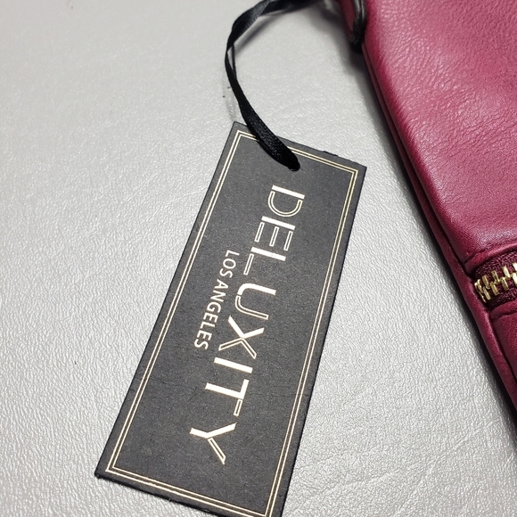 New Deluxity los Angeles peta approved vegan crossbody bag - Picture 5 of 13